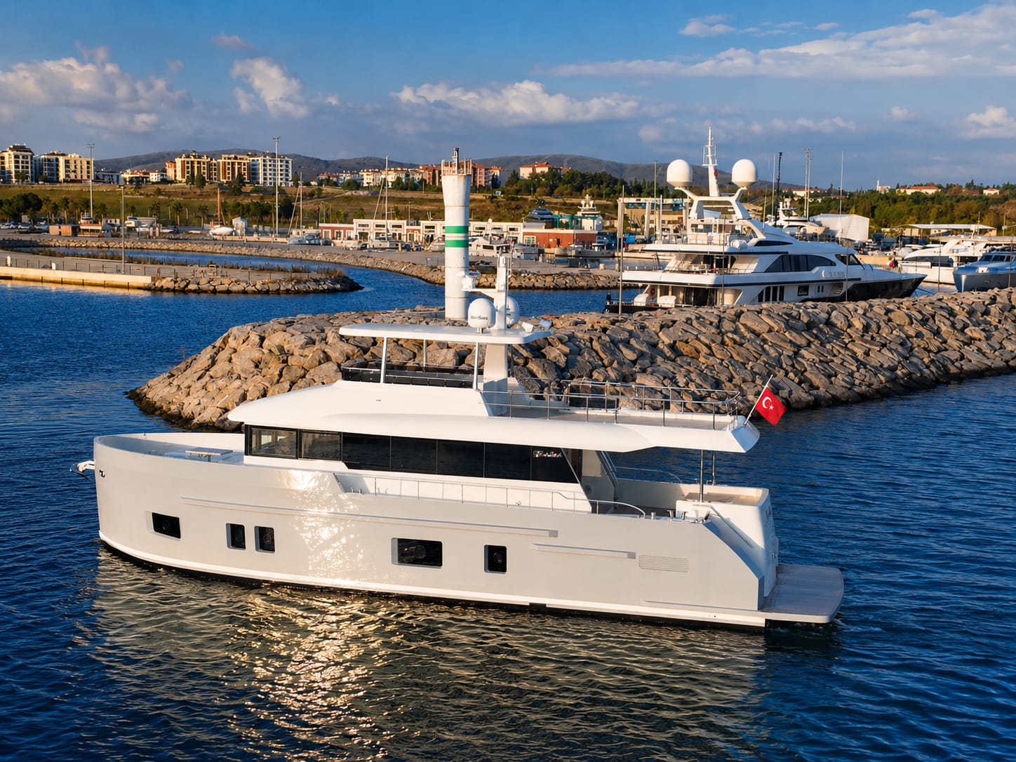 YNR 63 flybridge alanı